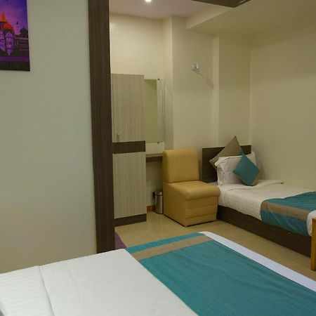Hotel Aishwarya Le Royal Mysore Exterior foto